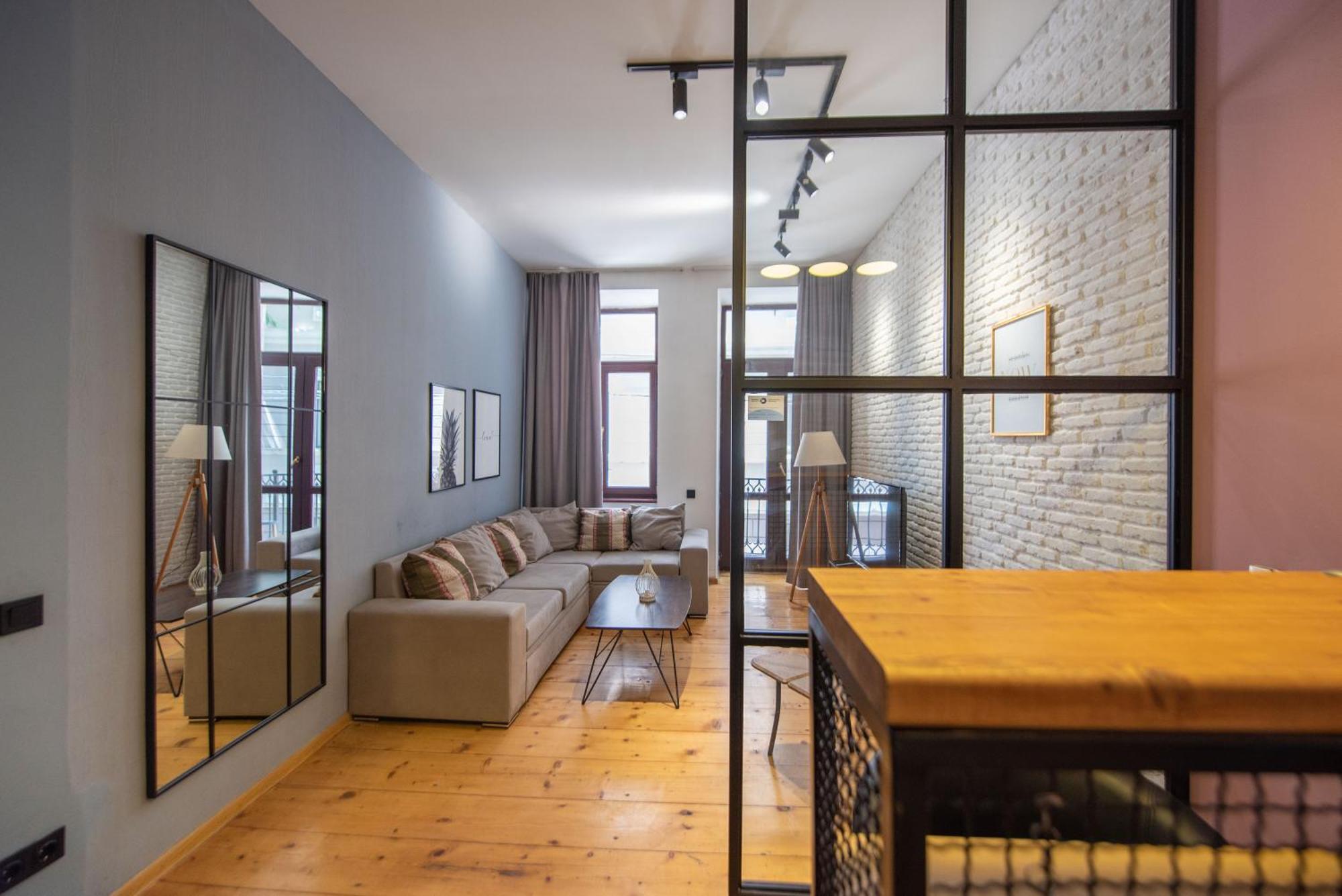 Gallery Hostel Tbilisi Exterior photo